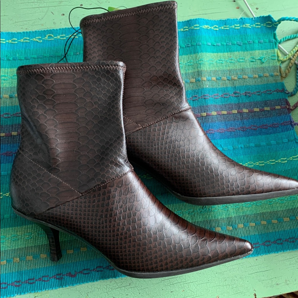 Elegant Brown Ankle Boots